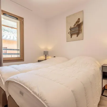 Cosy Avec Balcon, Parking Et Wi-fi A Champagny-en-vanoise - Fr-1-638-13 *