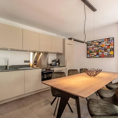Cosy Avec Balcon, Parking Et Wi-fi A Champagny-en-vanoise - Fr-1-638-13 La Plagne